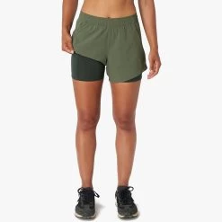 The Corliss Short | Thyme Colorblock -Clothing Store F22 CORLISSHORT GREEN ON FIG 0100 bbac7e27 8c2e 4711 9fc1 32fde8d0ae5a