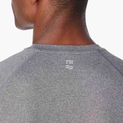 The BreezeKnit™ Tee | Charcoal -Clothing Store SP23 ON FIG BREEZEKNIT HEATHER CHARCOAL 064 fb1fe8c3 e781 4061 ba5a 4964d77e0955