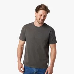 The Saltaire Tee | Black 10 The Saltaire Tee | Black -Clothing Store SP23 ON FIG SALTAIRE TEE BLACK 2612 dae9ce70 3fdf 4f3f a3c5 4fd1f43c2cf8