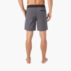 The Nautilus Boardshort | Black Beacon -Clothing Store SS002 SP22 in Studio photo Look38 NAU82 008 1557 511536af d6d2 440a 866d d5c04e43e1ee