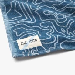 The FH Organic Beach Towel | Blue Topo -Clothing Store SS22005 SP22 in studio photo flat look24 FHBT11 499 002 3b8a4e2f 4938 471a a560 7902fe03b3af