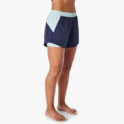 The Corliss Short | Light Blue Colorblock -Clothing Store SS22009 SP22 instudio photo Look14 CLS52 461 011 3a0d78ef cc32 4ded af80 f23862612b5e